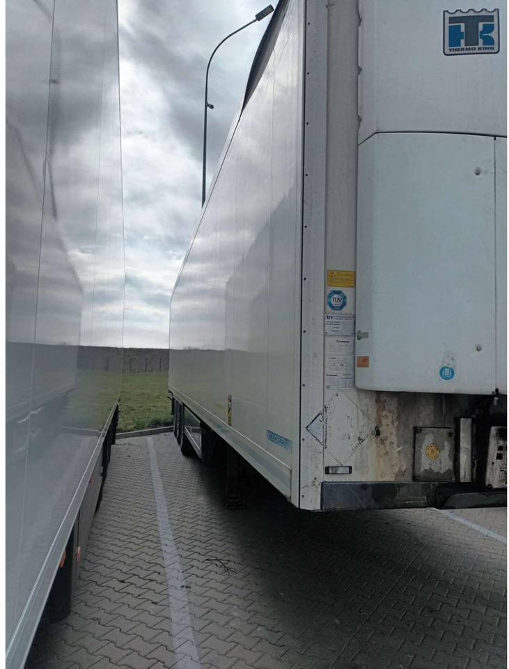 2018 Krone Double Deck Cool Liner FP 45 ThermoKing SLXi 300 - Kühlkoffer Auflieger: das Bild 3 2018 Krone Double Deck Cool Liner FP 45 ThermoKing SLXi 300 - Kühlkoffer Auflieger: das Bild 3