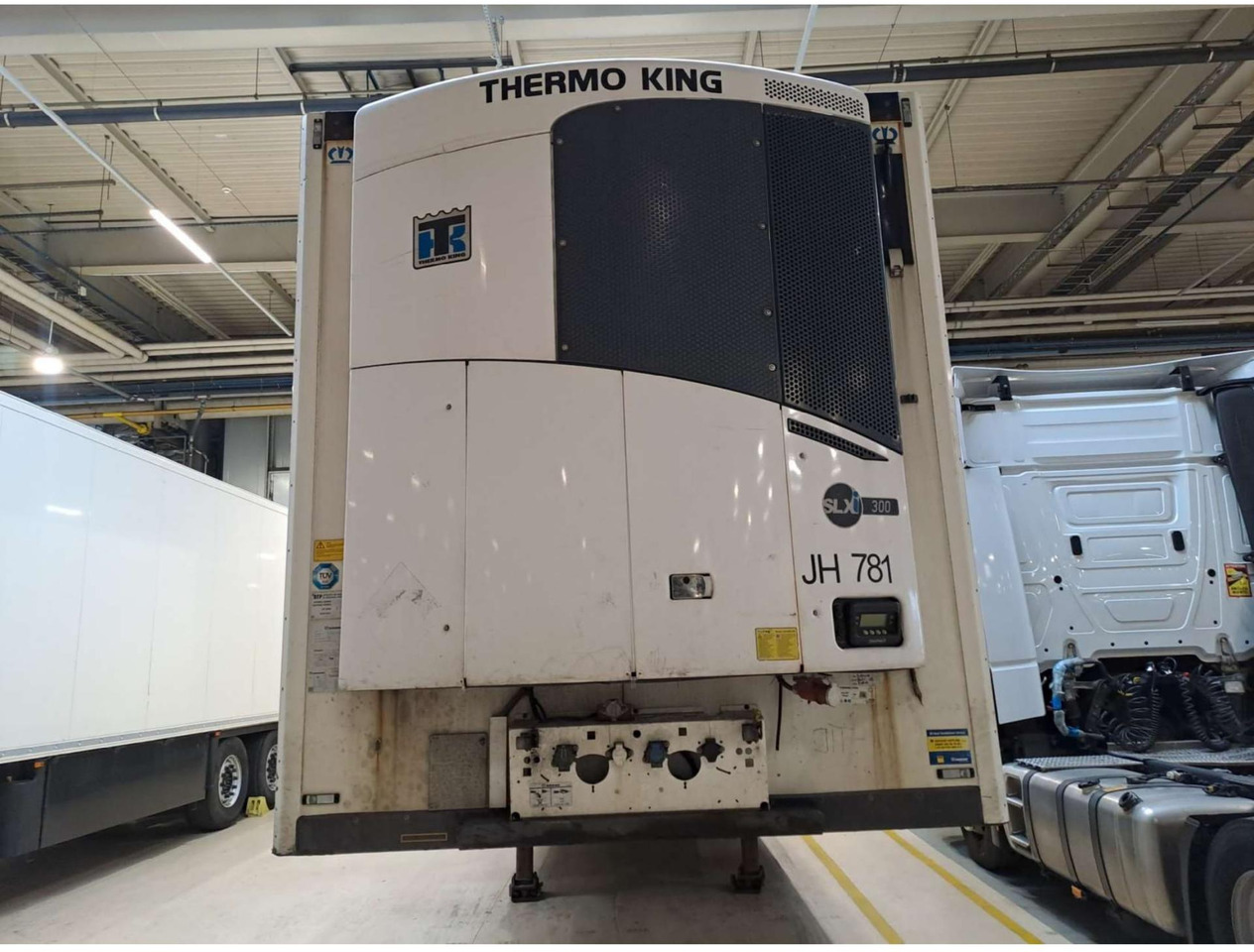 2018 Krone SDR Double Deck Cool Liner FP45 ThermoKing SLXi 300 Lifting Axle - Kühlkoffer Auflieger: das Bild 1 2018 Krone SDR Double Deck Cool Liner FP45 ThermoKing SLXi 300 Lifting Axle - Kühlkoffer Auflieger: das Bild 1