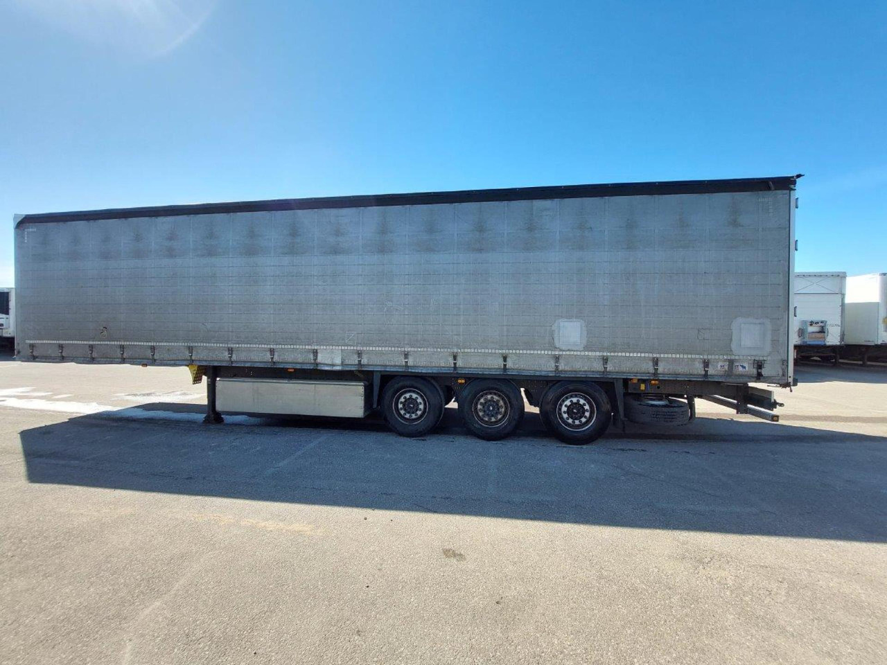 2019 Schmitz Cargobull SCS24/L Lifting Axle - Planenauflieger: das Bild 5 2019 Schmitz Cargobull SCS24/L Lifting Axle - Planenauflieger: das Bild 5