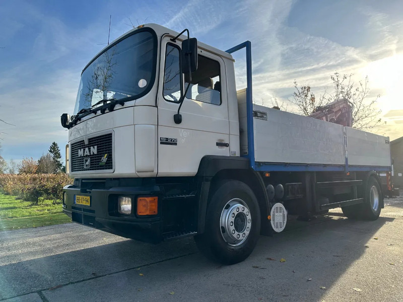 MAN 19.272 F90 / NL TRUCK / 4X2 / EURO1 / ATLAS AK140.1-6,2/1 / MANUAL / FIRST OWNER - Autokran: das Bild 1 MAN 19.272 F90 / NL TRUCK / 4X2 / EURO1 / ATLAS AK140.1-6,2/1 / MANUAL / FIRST OWNER - Autokran: das Bild 1