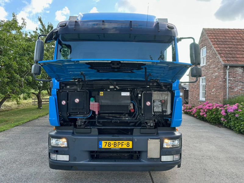 MAN TGM 15.250 / NL TRUCK / EURO 5 / SLIDING ROOF / BOX + TAILLIFT / FULL AIR / NAVI - Koffer LKW: das Bild 3 MAN TGM 15.250 / NL TRUCK / EURO 5 / SLIDING ROOF / BOX + TAILLIFT / FULL AIR / NAVI - Koffer LKW: das Bild 3