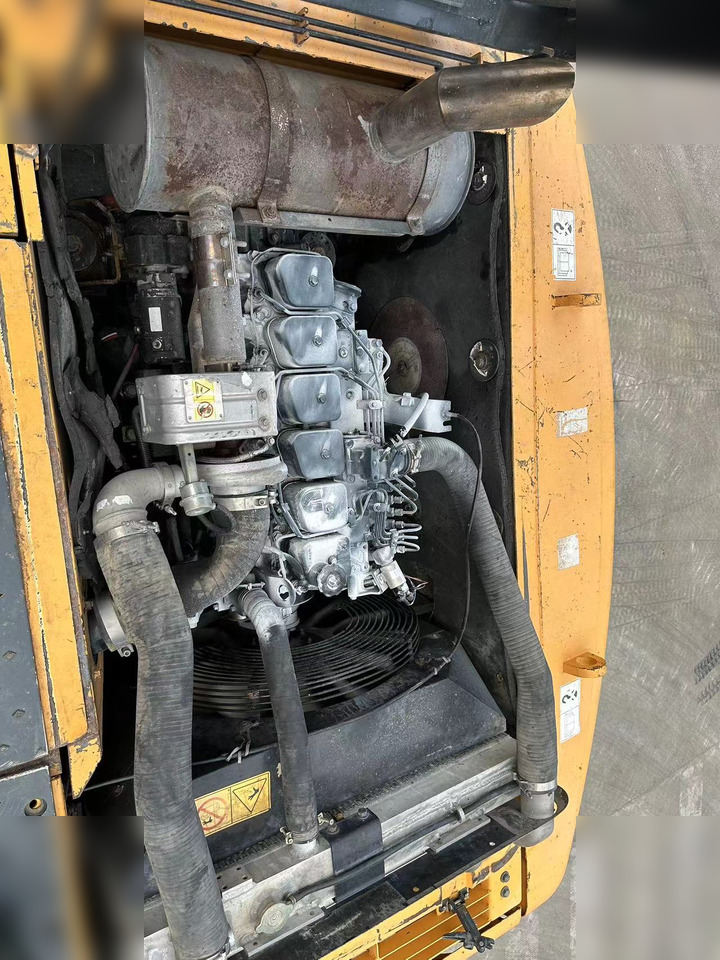HYUNDAI ROBEX 210W-9 - Mobilbagger: das Bild 5 HYUNDAI ROBEX 210W-9 - Mobilbagger: das Bild 5