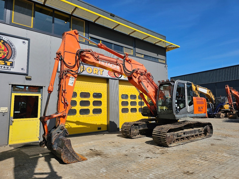 Hitachi ZX180LC-3 - Kettenbagger: das Bild 2 Hitachi ZX180LC-3 - Kettenbagger: das Bild 2