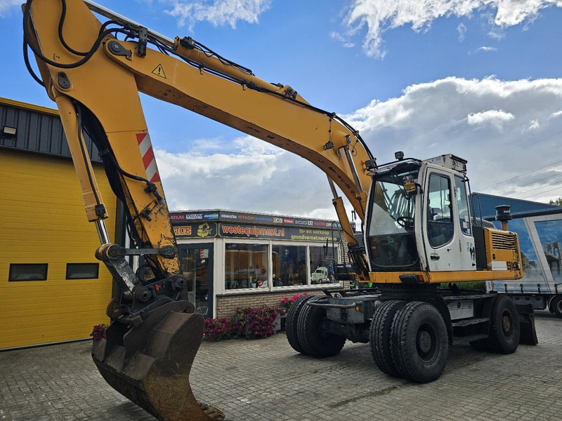 Liebherr A914 - Mobilbagger: das Bild 2 Liebherr A914 - Mobilbagger: das Bild 2