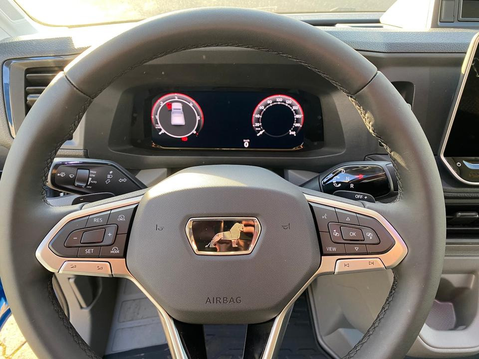 Pritsche Transporter, Transporter mit Doppelkabine MAN TGE 3.180 4x4 Doka Pritsche Lang *INKL.19% MWT* AUTOMATIK*LED*CAM*AHK*TEMPO*STANDHZG*UVM*: das Bild 17 Pritsche Transporter, Transporter mit Doppelkabine MAN TGE 3.180 4x4 Doka Pritsche Lang *INKL.19% MWT* AUTOMATIK*LED*CAM*AHK*TEMPO*STANDHZG*UVM*: das Bild 17