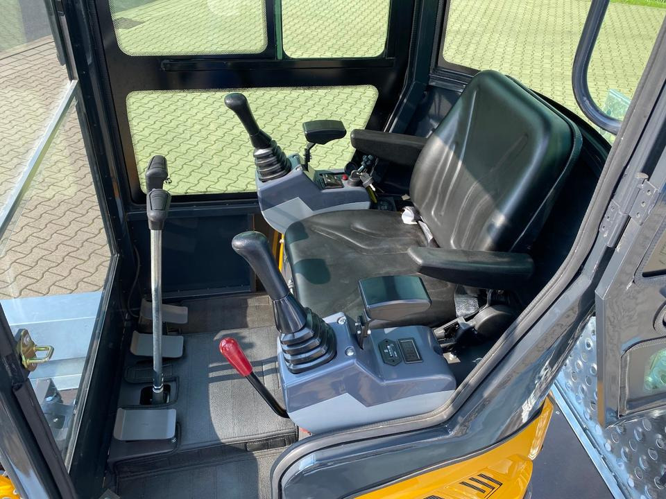 Minibagger Minibagger BK1250KJSR + Tieflader + Zubehör *INKL.19% MWST*BERGER KRAUS*VERSTELLFAHRWERK* KUBOTA*SOFORT!*: das Bild 14 Minibagger Minibagger BK1250KJSR + Tieflader + Zubehör *INKL.19% MWST*BERGER KRAUS*VERSTELLFAHRWERK* KUBOTA*SOFORT!*: das Bild 14