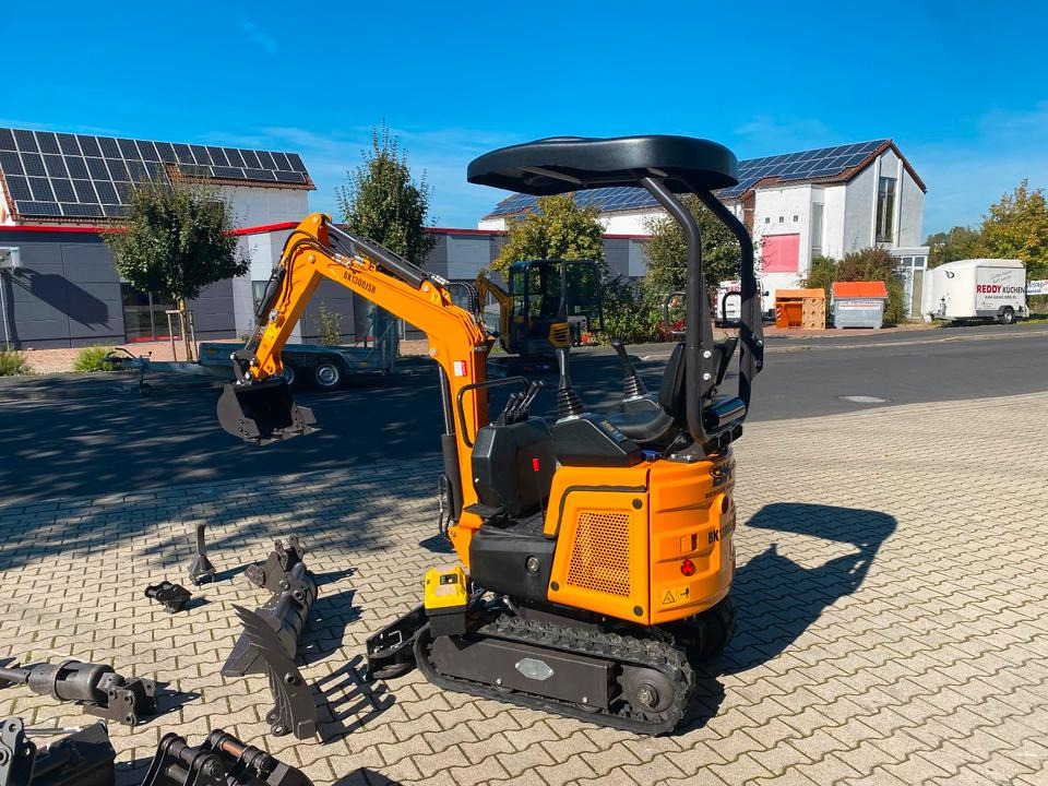 Minibagger BK1300JSR + Zubehör *INKL.19% MWST*BERGER KRAUS*KUBOTA*JOYSTICK*SCHENKWARM*SOFORT!* - Minibagger: das Bild 4 Minibagger BK1300JSR + Zubehör *INKL.19% MWST*BERGER KRAUS*KUBOTA*JOYSTICK*SCHENKWARM*SOFORT!* - Minibagger: das Bild 4