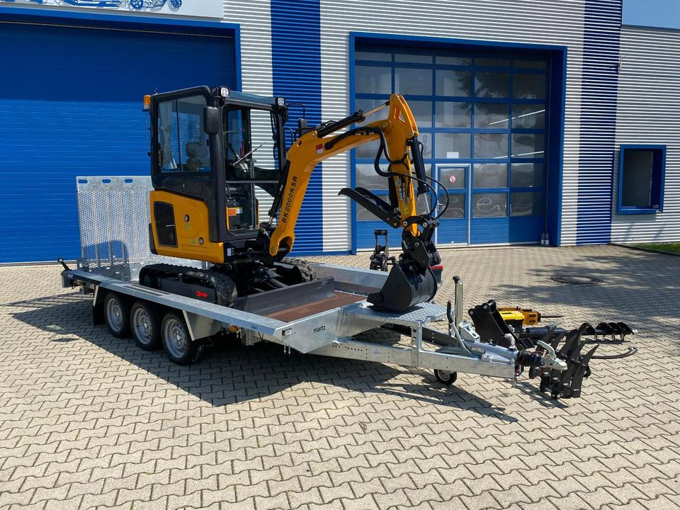 Minibagger BK2000KSR + Tieflader + Zubehör *INKL.19% MWST*BERGER KRAUS*YANMAR*SCHWENKARM* VERSTELLFAHRWERK* - Minibagger, Anhänger: das Bild 4 Minibagger BK2000KSR + Tieflader + Zubehör *INKL.19% MWST*BERGER KRAUS*YANMAR*SCHWENKARM* VERSTELLFAHRWERK* - Minibagger, Anhänger: das Bild 4