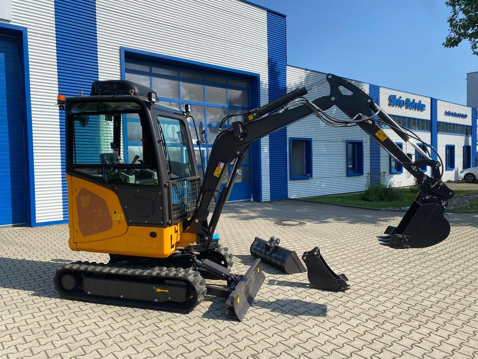 Minibagger BK2800ASR inkl. Schaufelpaket *INKL.19% MWST*BERGER KRAUS*KUBOTA*SCHWENKARM* VERSTELLFAHRWERK*KLIMA* - Minibagger: das Bild 4 Minibagger BK2800ASR inkl. Schaufelpaket *INKL.19% MWST*BERGER KRAUS*KUBOTA*SCHWENKARM* VERSTELLFAHRWERK*KLIMA* - Minibagger: das Bild 4