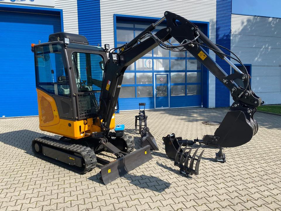 Minibagger BK2800ASR inkl. Zubehörpaket *INKL.19% MWST*BERGER KRAUS*KUBOTA*SCHWENKARM* VERSTELLFAHRWERK*KLIMA* - Minibagger: das Bild 5 Minibagger BK2800ASR inkl. Zubehörpaket *INKL.19% MWST*BERGER KRAUS*KUBOTA*SCHWENKARM* VERSTELLFAHRWERK*KLIMA* - Minibagger: das Bild 5