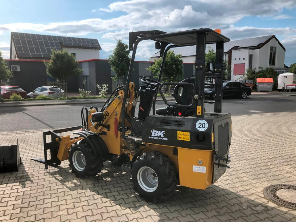 Radlader / Hoflader BK906 *INKL.19% MWST*PERKINS*BERGER KRAUS*GABELPAKET*CE*EURO - Hoflader: das Bild 4 Radlader / Hoflader BK906 *INKL.19% MWST*PERKINS*BERGER KRAUS*GABELPAKET*CE*EURO - Hoflader: das Bild 4