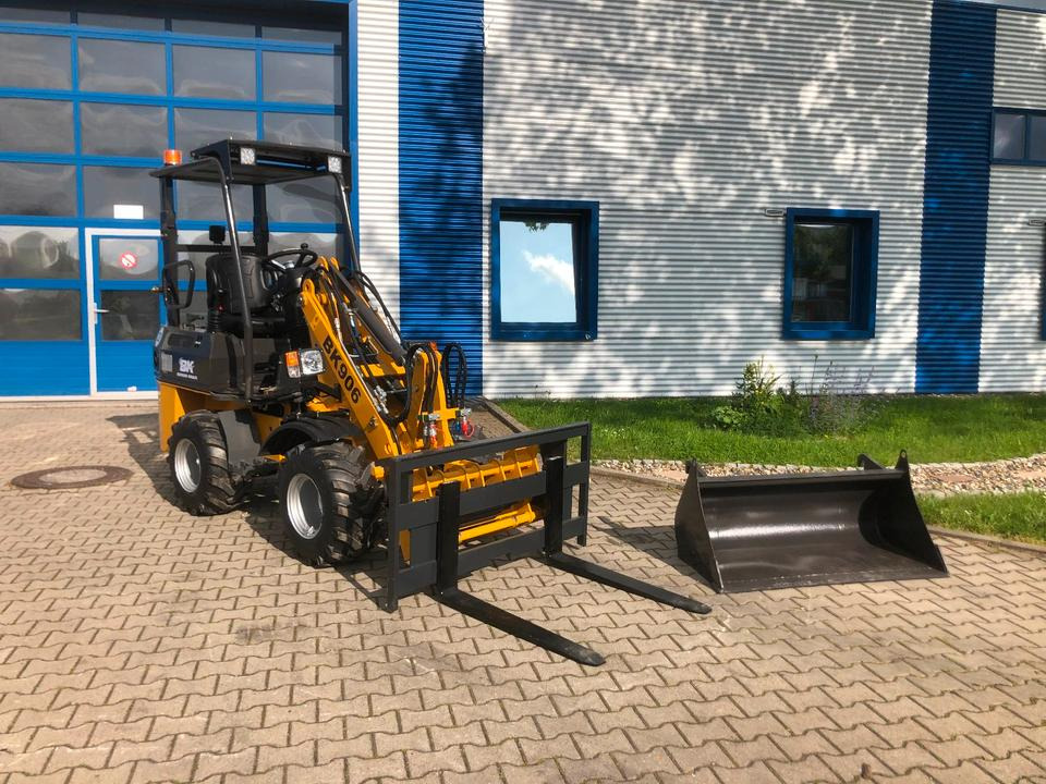 Radlader / Hoflader BK906 *INKL.19% MWST*PERKINS*BERGER KRAUS*GABELPAKET*CE*EURO - Hoflader: das Bild 2 Radlader / Hoflader BK906 *INKL.19% MWST*PERKINS*BERGER KRAUS*GABELPAKET*CE*EURO - Hoflader: das Bild 2