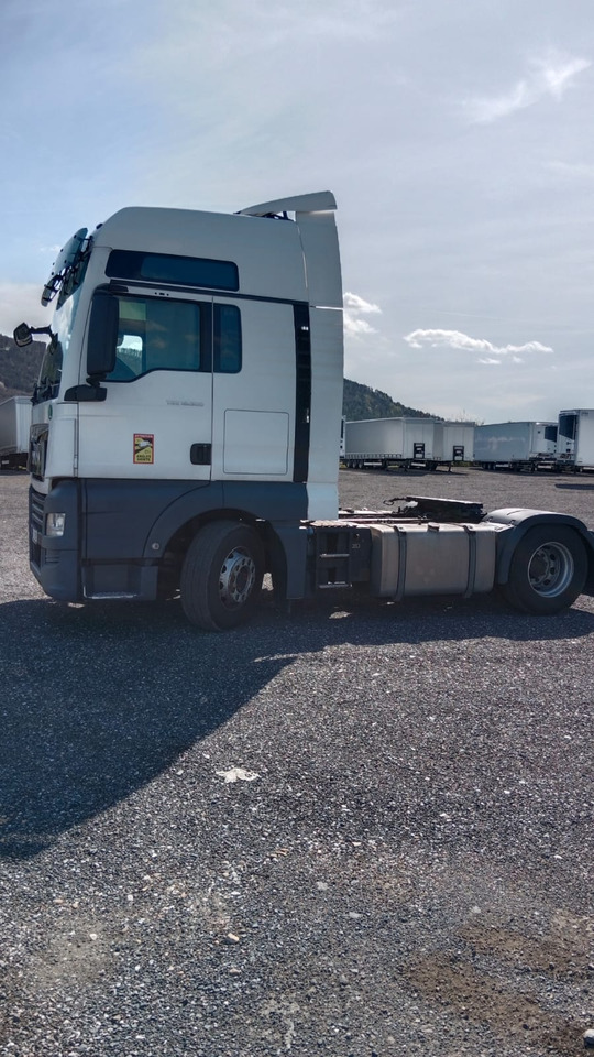 MAN TGX 18.500 4X2 XXL Retarder 2x Tanks Euro 6 - Sattelzugmaschine: das Bild 2 MAN TGX 18.500 4X2 XXL Retarder 2x Tanks Euro 6 - Sattelzugmaschine: das Bild 2