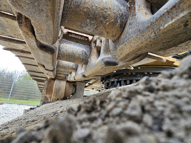 Kettenbagger CATERPILLAR 323-07B: das Bild 21