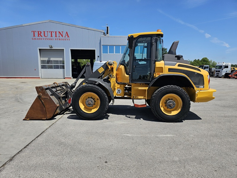 VOLVO L45H - Radlader: das Bild 2 VOLVO L45H - Radlader: das Bild 2