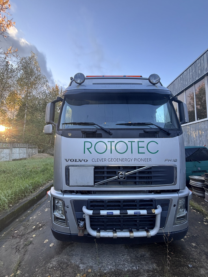 VOLVO FH16 - 580 - Abrollkipper: das Bild 1 VOLVO FH16 - 580 - Abrollkipper: das Bild 1