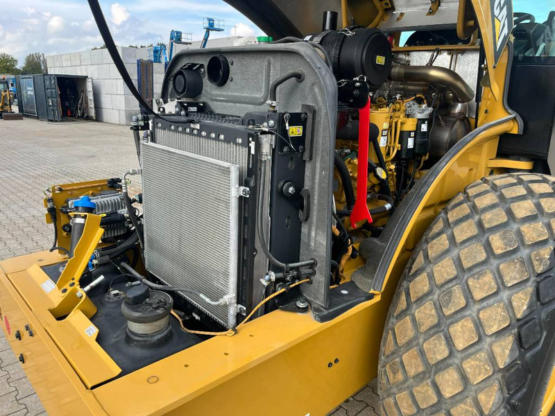Walzen Cat CS 54 B: das Bild 14
