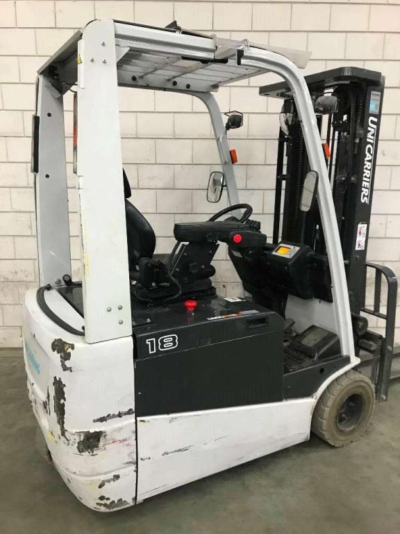 Unicarriers TX 3/18 - Elektrostapler: das Bild 1 Unicarriers TX 3/18 - Elektrostapler: das Bild 1