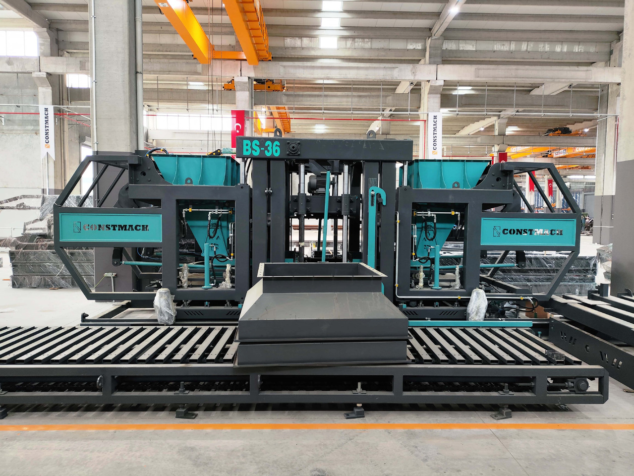 Constmach BS-42 Briquette Making Machine (Concrete Block Making Machine) - Betonsteinmaschine: das Bild 4 Constmach BS-42 Briquette Making Machine (Concrete Block Making Machine) - Betonsteinmaschine: das Bild 4