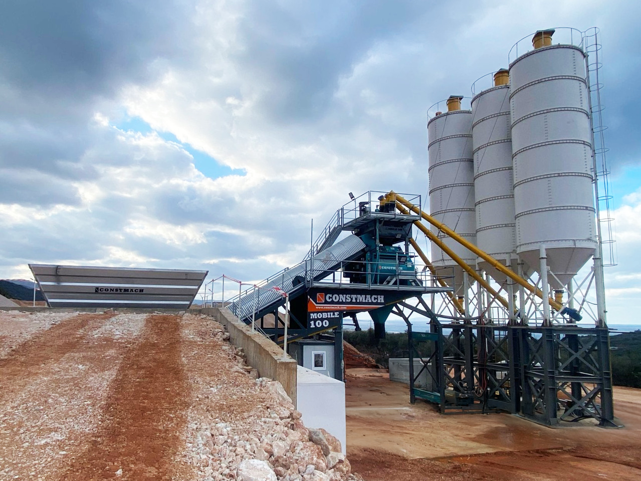 Constmach Mobile Betonmischanlage mit 100 m³/h - Betonmischanlage: das Bild 2 Constmach Mobile Betonmischanlage mit 100 m³/h - Betonmischanlage: das Bild 2