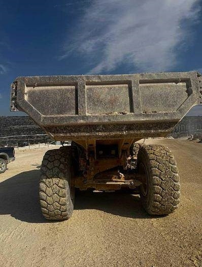 CAT 730C2 - Knickgelenkter Dumper: das Bild 4 CAT 730C2 - Knickgelenkter Dumper: das Bild 4