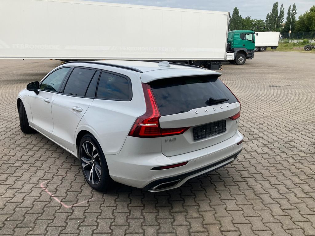 Volvo V60 T6 AWD R-Design Expression Recharge Plug-In Volvo V60 T6 AWD R-Design Expression Recharge Plug-In - Kombi: das Bild 3 Volvo V60 T6 AWD R-Design Expression Recharge Plug-In Volvo V60 T6 AWD R-Design Expression Recharge Plug-In - Kombi: das Bild 3