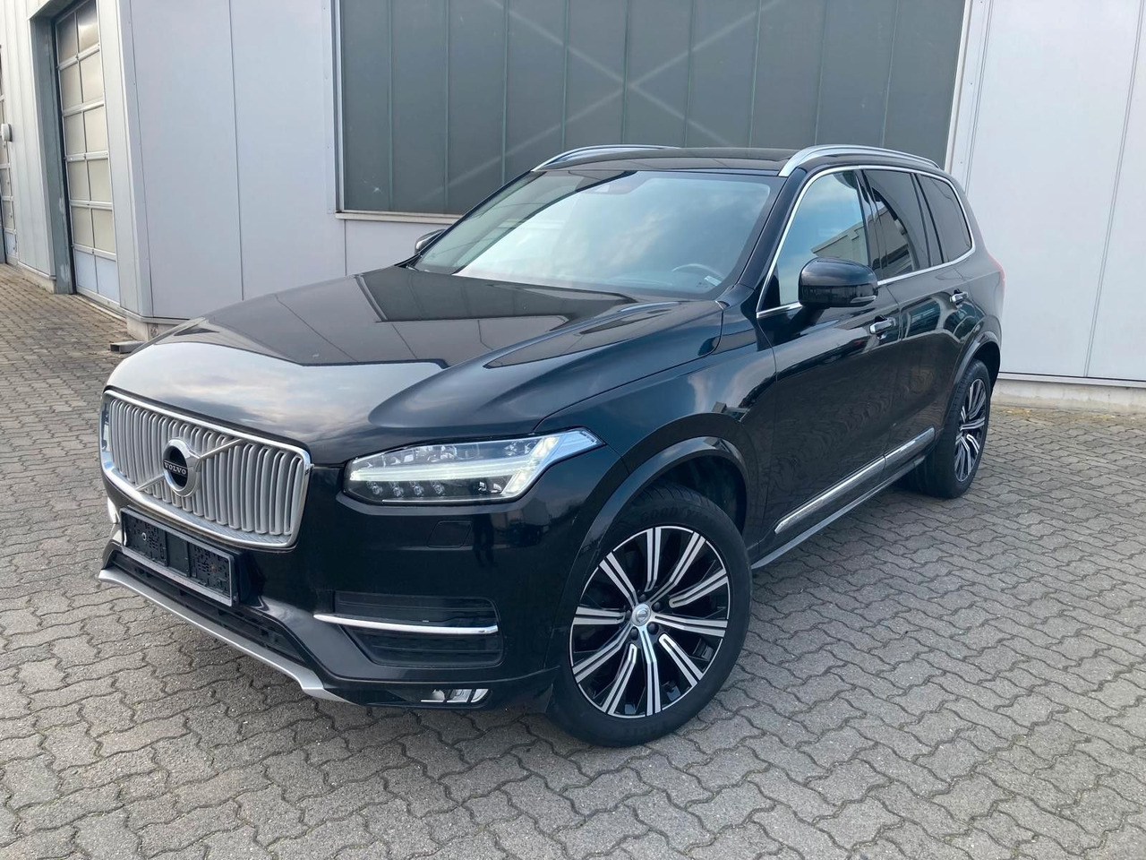 Volvo XC 90 D5 Inscription AWD - SUV/ Geländewagen: das Bild 1 Volvo XC 90 D5 Inscription AWD - SUV/ Geländewagen: das Bild 1