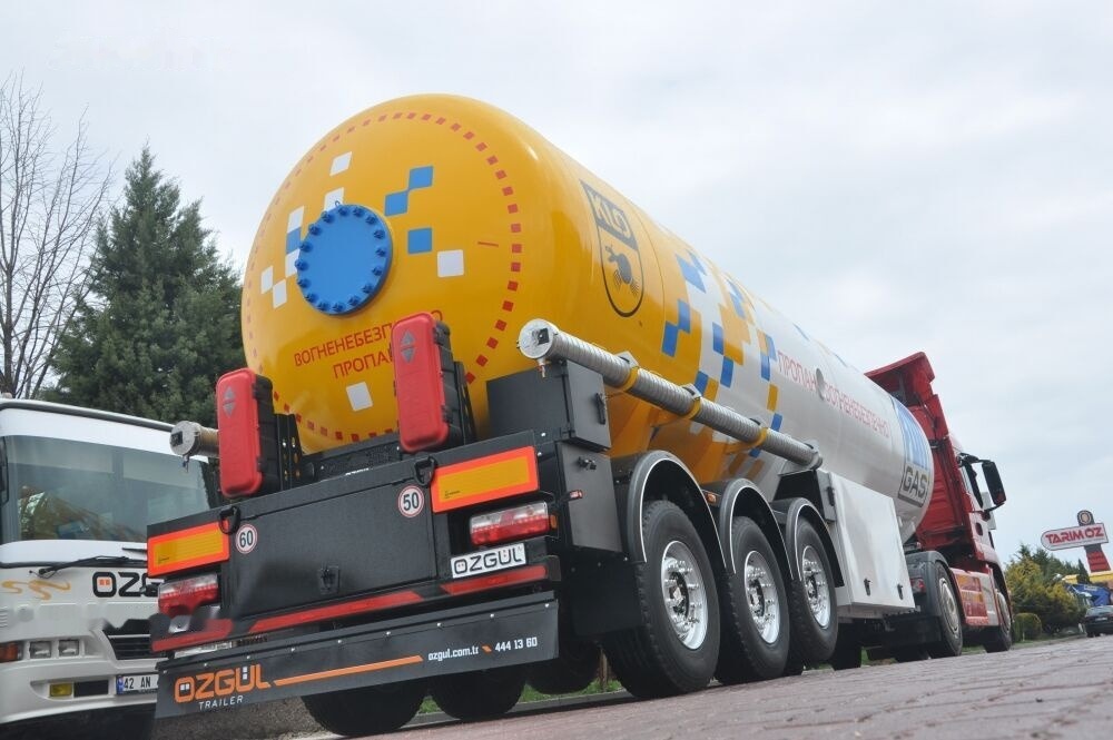 NEU: Tankauflieger Özgül LPG TANK TRAILER: das Bild 8