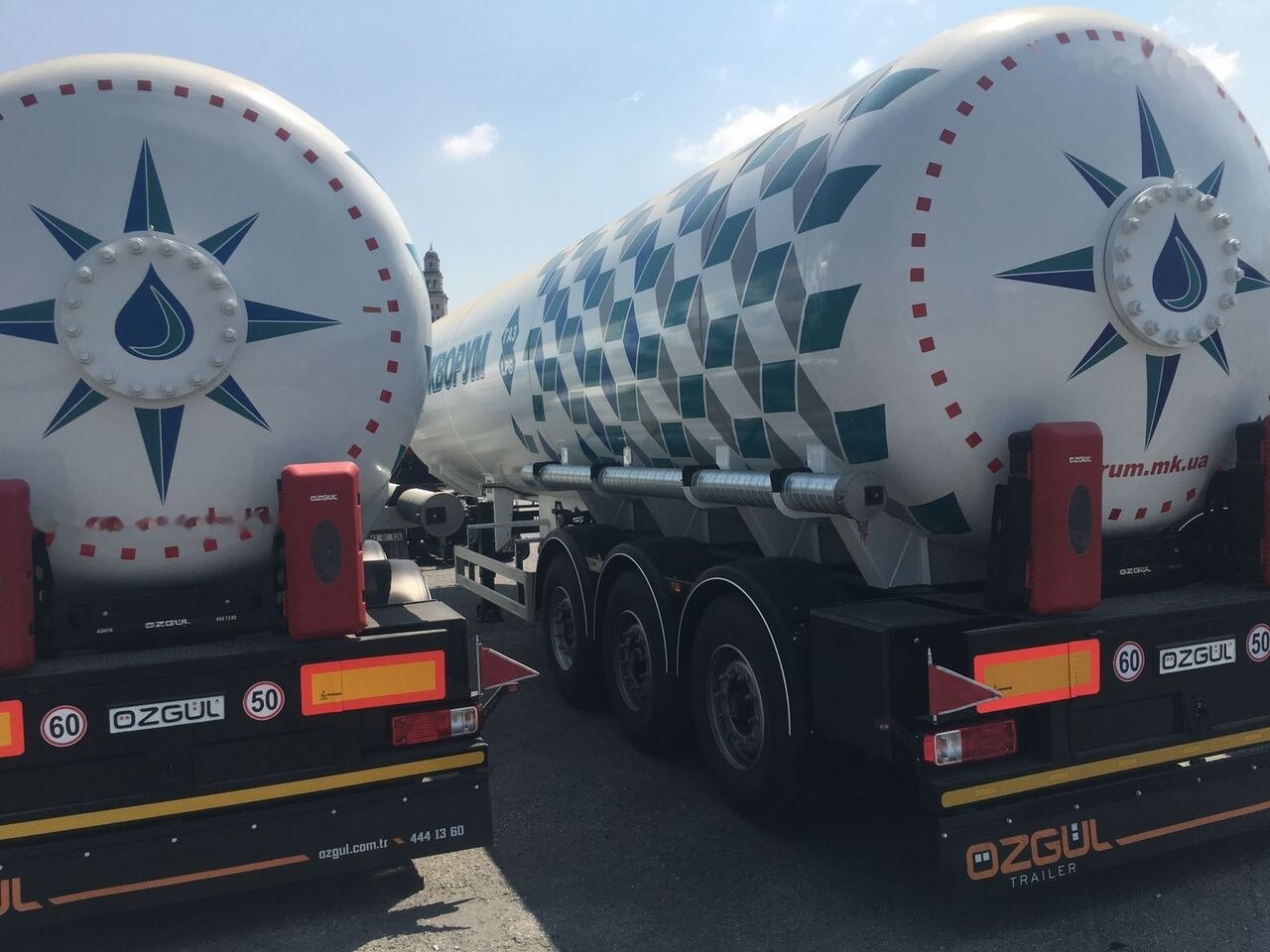 NEU: Tankauflieger Özgül LPG TANK TRAILER: das Bild 11