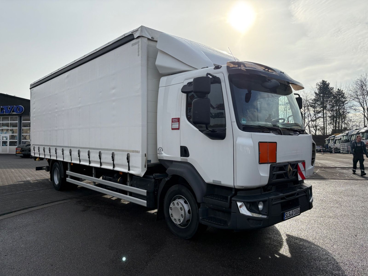 Renault D 16.280 Curtainsider - Plane LKW: das Bild 3 Renault D 16.280 Curtainsider - Plane LKW: das Bild 3