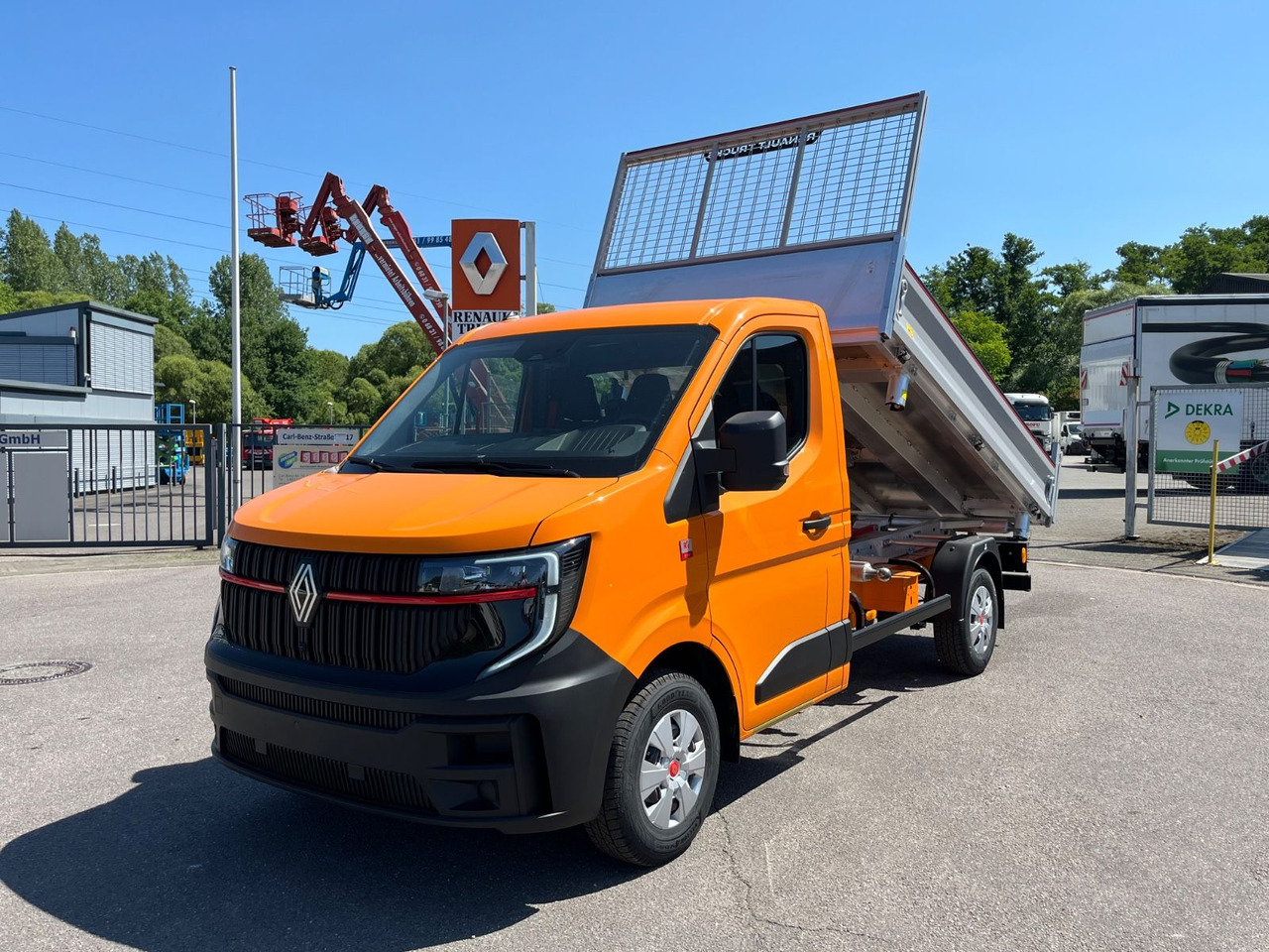 Renault Master mit JPM Dreiseitenkipper - Kipper Transporter: das Bild 1 Renault Master mit JPM Dreiseitenkipper - Kipper Transporter: das Bild 1