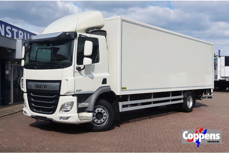 DAF CF 290 Bak+Klep Dhollandia 2.000 kg - Koffer LKW: das Bild 1 DAF CF 290 Bak+Klep Dhollandia 2.000 kg - Koffer LKW: das Bild 1