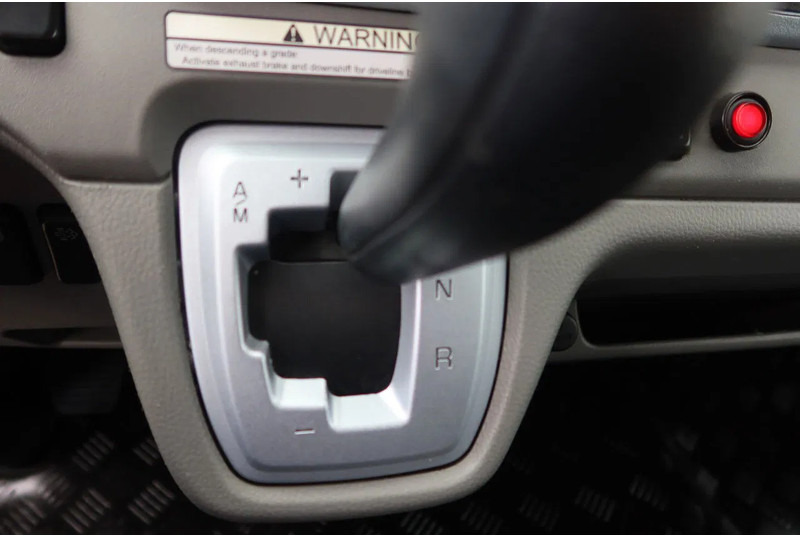 Koffer LKW FUSO Canter Mistubishi Canter 7C18: das Bild 7 Koffer LKW FUSO Canter Mistubishi Canter 7C18: das Bild 7