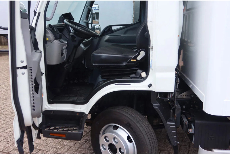 Koffer LKW FUSO Canter Mistubishi Canter 7C18: das Bild 10 Koffer LKW FUSO Canter Mistubishi Canter 7C18: das Bild 10