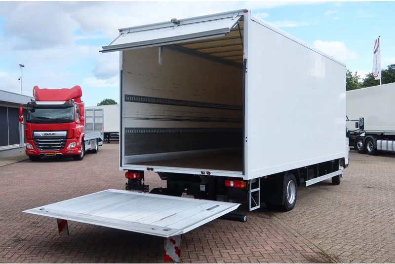 FUSO Canter Mistubishi Canter 7C18 - Koffer LKW: das Bild 3 FUSO Canter Mistubishi Canter 7C18 - Koffer LKW: das Bild 3