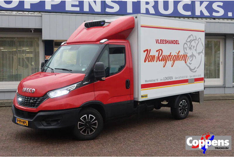 Iveco 35S 180 35 S 180 Hi-Matic - Kühltransporter: das Bild 1 Iveco 35S 180 35 S 180 Hi-Matic - Kühltransporter: das Bild 1