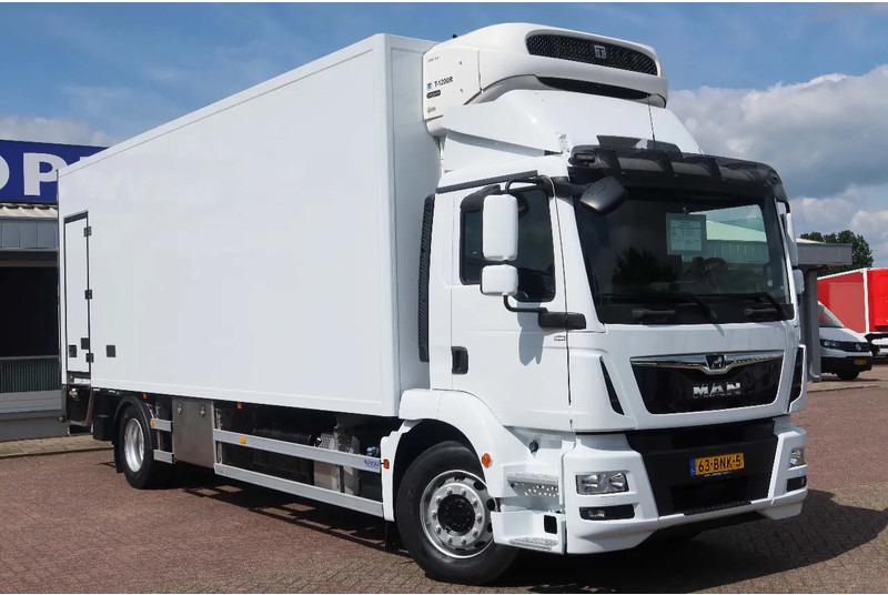 MAN TGM 18.250 Koel/Vries+ Klep Bi-Temp + movable wall - Kühlkoffer LKW: das Bild 2 MAN TGM 18.250 Koel/Vries+ Klep Bi-Temp + movable wall - Kühlkoffer LKW: das Bild 2