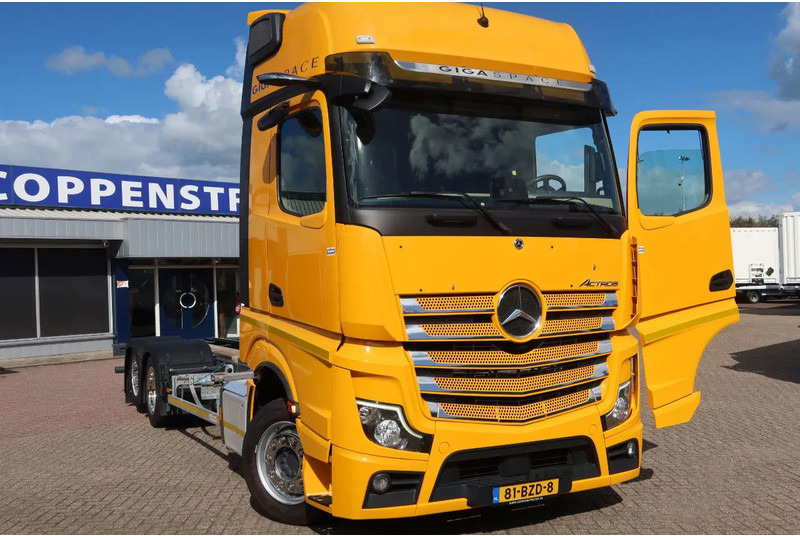 Mercedes-Benz Actros 2642 LL Chassis Cabine Giga space - Fahrgestell LKW: das Bild 2 Mercedes-Benz Actros 2642 LL Chassis Cabine Giga space - Fahrgestell LKW: das Bild 2