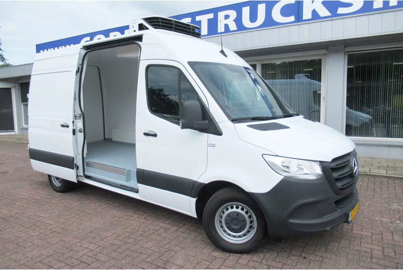 Mercedes-Benz Sprinter 317 CDI Koel / Vries/ verwarmen Carrier Xarios 350 + 220 volt nacht stekkerL2/H2 - Kühltransporter: das Bild 2 Mercedes-Benz Sprinter 317 CDI Koel / Vries/ verwarmen Carrier Xarios 350 + 220 volt nacht stekkerL2/H2 - Kühltransporter: das Bild 2