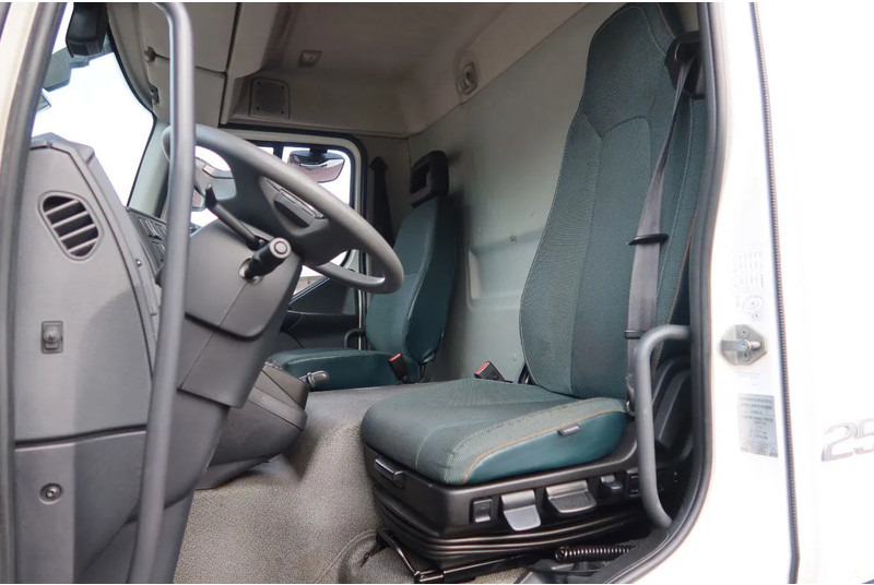 Volvo FL Bak + Dhollandia klep 2000 Kg - Koffer LKW: das Bild 5 Volvo FL Bak + Dhollandia klep 2000 Kg - Koffer LKW: das Bild 5