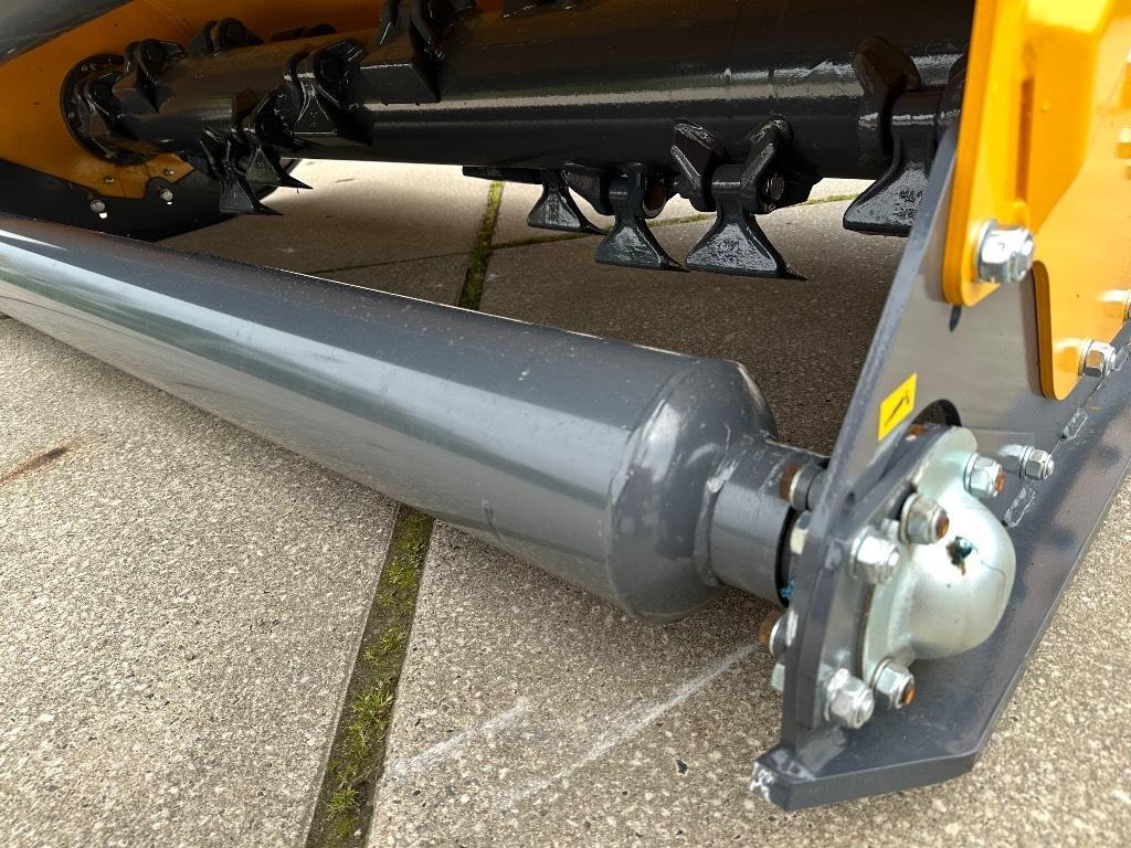 Böschungsmäher Elho TPM 520 klepelarm arm klepelmaaier (bj 2024): das Bild 17