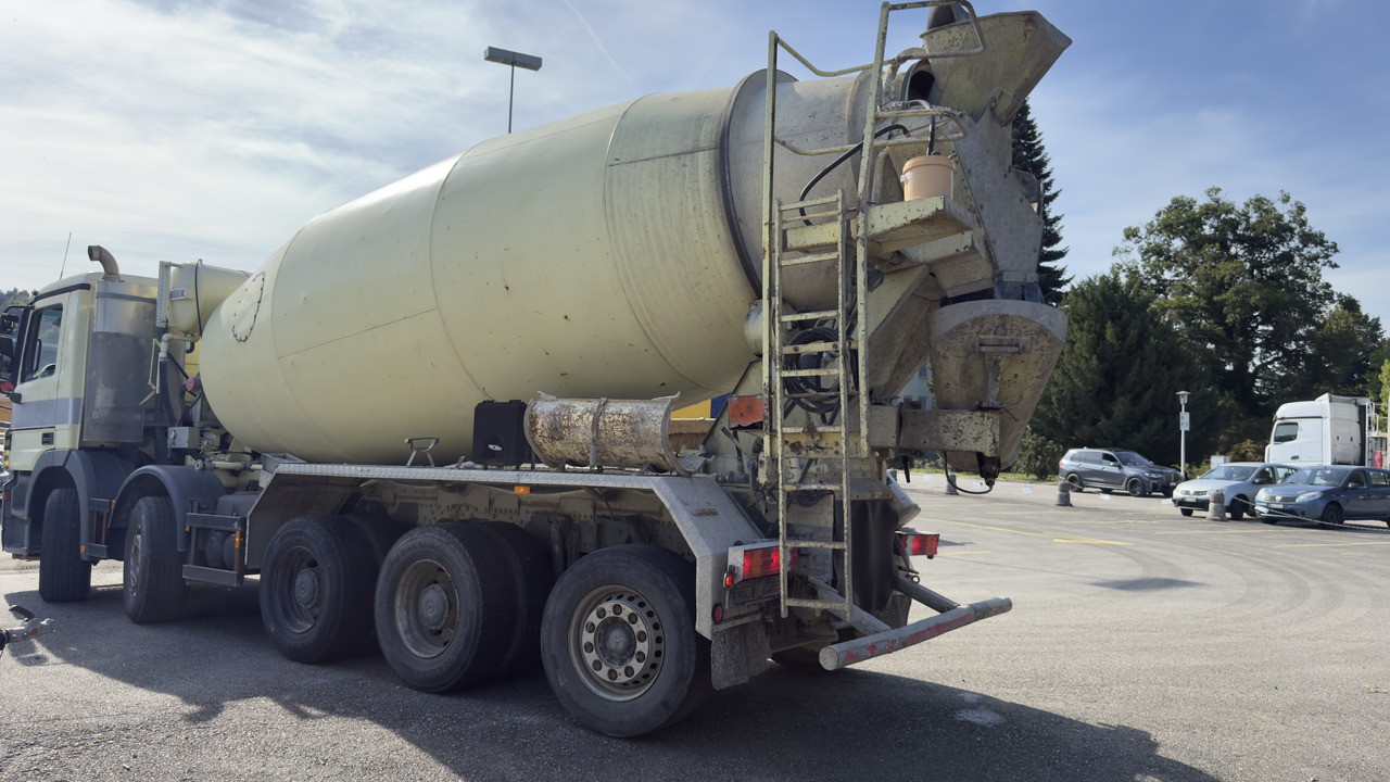 MERCEDES-BENZ Actros 4448 MP2 - Betonmischer: das Bild 5 MERCEDES-BENZ Actros 4448 MP2 - Betonmischer: das Bild 5