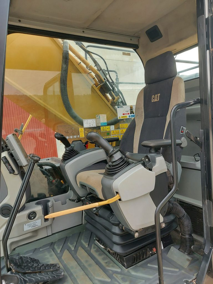 Kettenbagger CATERPILLAR 349ELME: das Bild 11