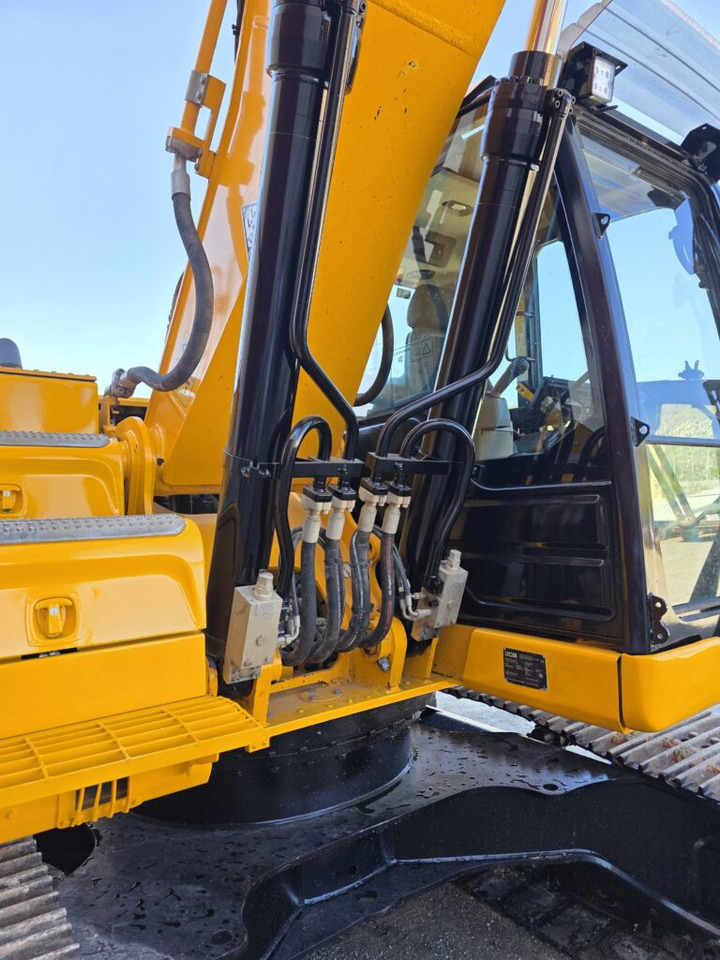 JCB 220X L4F - Kettenbagger: das Bild 5 JCB 220X L4F - Kettenbagger: das Bild 5