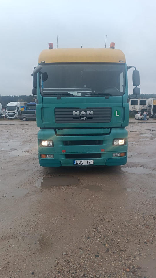 MAN TGA 18440 - Autotransporter LKW: das Bild 1 MAN TGA 18440 - Autotransporter LKW: das Bild 1