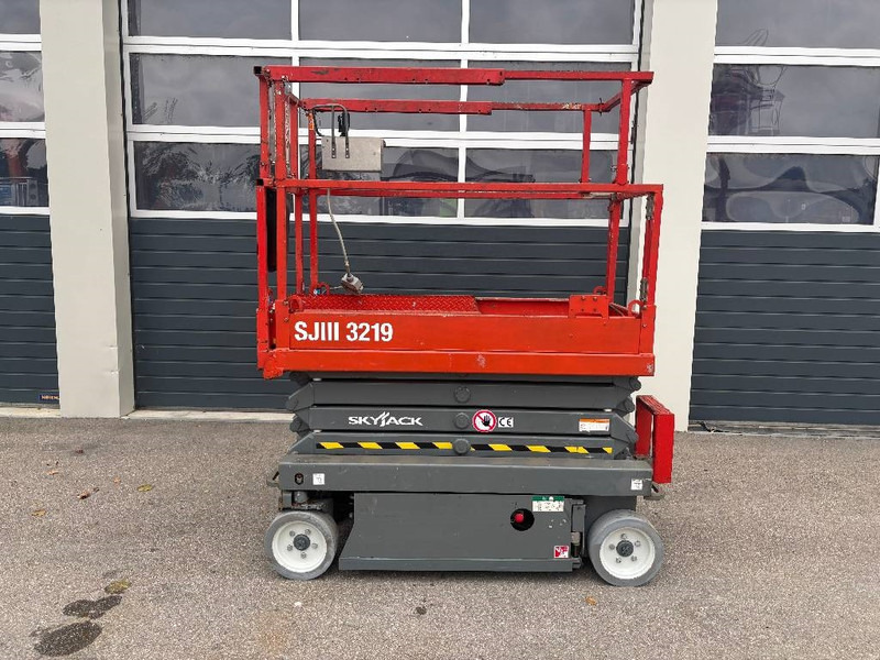 Skyjack SJ 3219 7,80m Scherenarbeitsbühne - Scherenbühne: das Bild 2 Skyjack SJ 3219 7,80m Scherenarbeitsbühne - Scherenbühne: das Bild 2