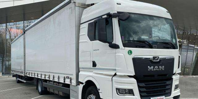 MAN TGX18.470 4x2 LL Retarder (8830) - Plane LKW: das Bild 2 MAN TGX18.470 4x2 LL Retarder (8830) - Plane LKW: das Bild 2