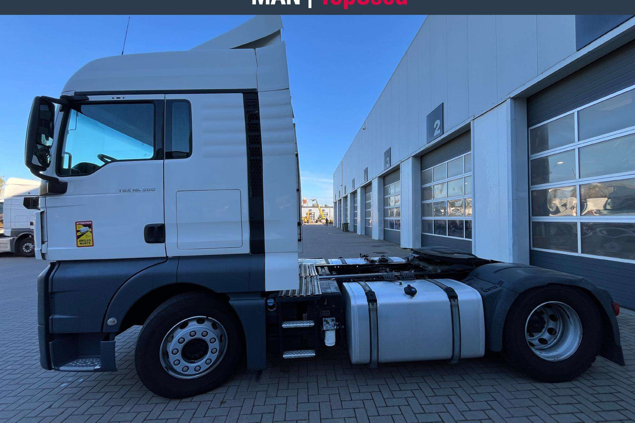 MAN TGX 18.500 XLX Cab Retarder (9143) - Sattelzugmaschine: das Bild 4 MAN TGX 18.500 XLX Cab Retarder (9143) - Sattelzugmaschine: das Bild 4