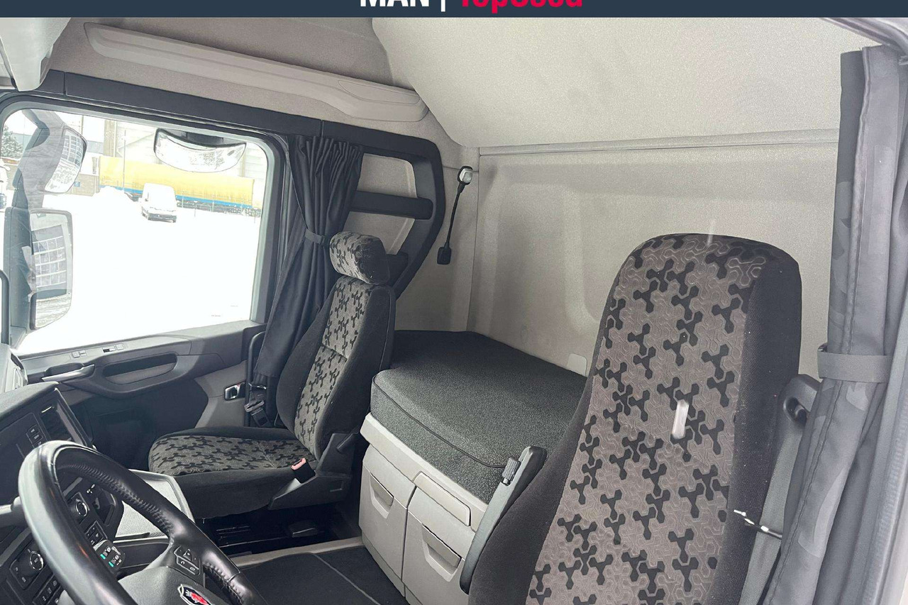 Scania R460 (9582) - Sattelzugmaschine: das Bild 5 Scania R460 (9582) - Sattelzugmaschine: das Bild 5