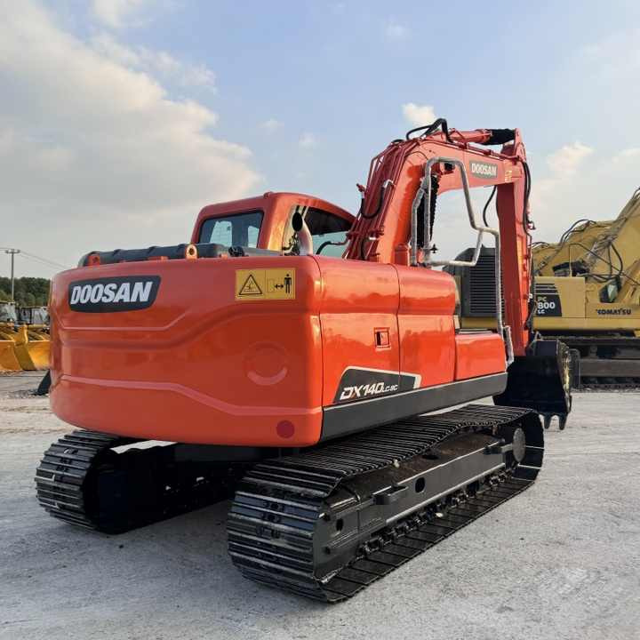 14 Ton Original Korea Used Doosan DX140LC-9c DX 140 150 225 300 Hydraulic Crawler Excavators in Good Condition Doosan140 - Bagger: das Bild 3 14 Ton Original Korea Used Doosan DX140LC-9c DX 140 150 225 300 Hydraulic Crawler Excavators in Good Condition Doosan140 - Bagger: das Bild 3